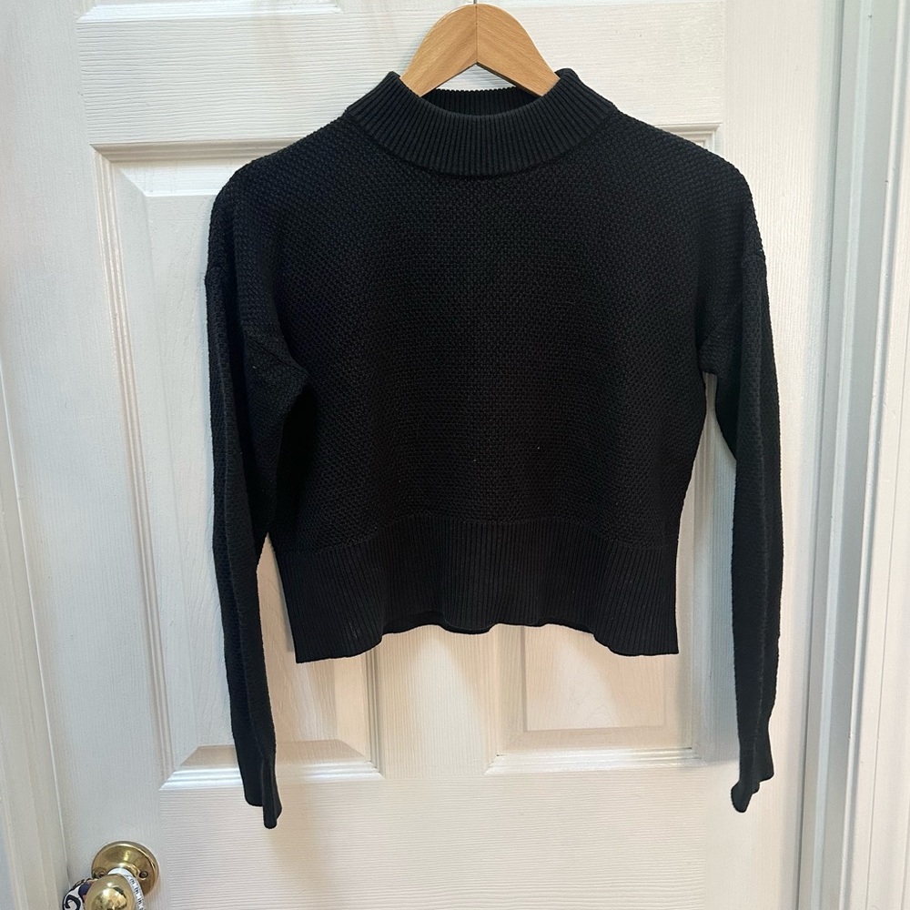 Aritzia Wilfred Black cashmere silk mock neck sweater cropped XS textured